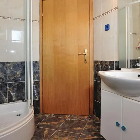 Amazing In בית נופש Kaštel Novi